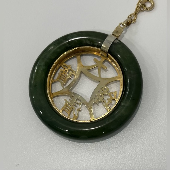 JADEITE Green and Gold-Tone Pendant - Picture 7 of 11
